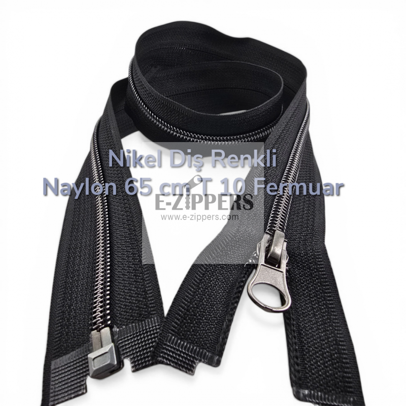 Şık ve dayanıklı, 65 cm uzunluğunda metalize naylon mont fermuarı.