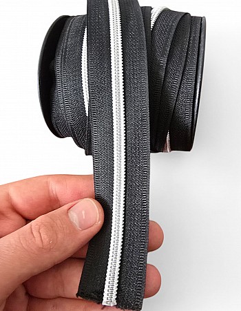 Nylon Silver Tooth Colored Tape Zipper #5 - SRTNYLGT10