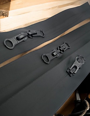  Su Geçirmez T10 24 cm  Fermuar  P00024PRC