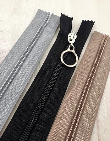 37 cm T10 Siyah Naylon Kapalı Uçlu Fermuar – Mont ve Çanta İçin Dipli Model - ZPHSN0037T10