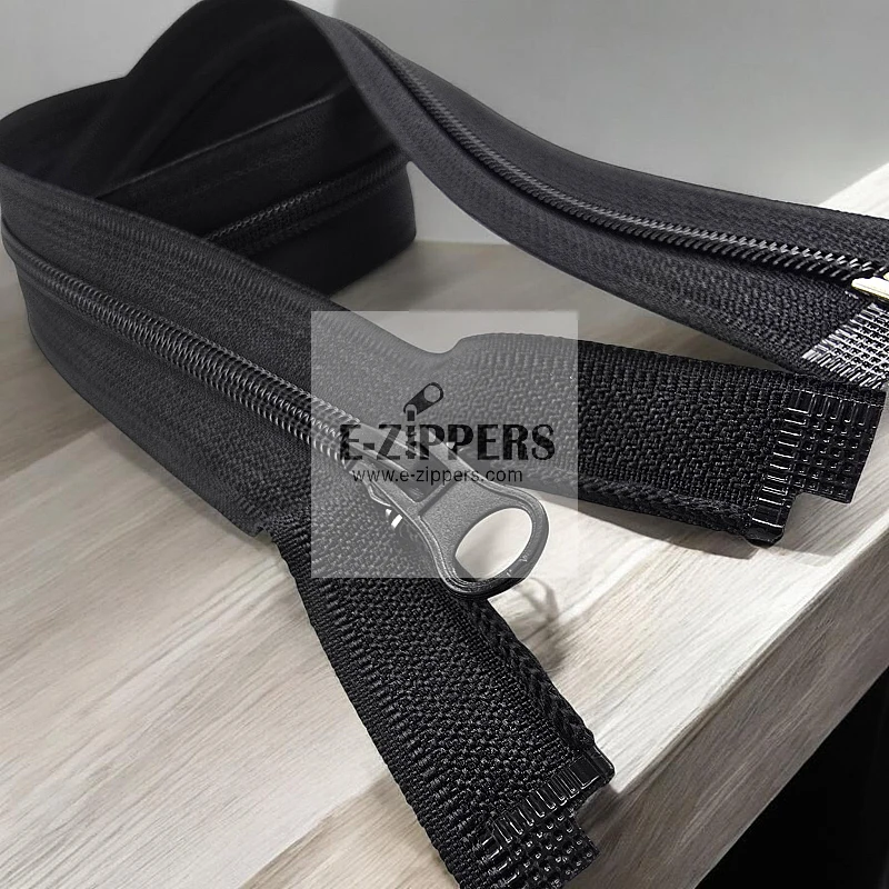 Nylon Jacket Zipper, Open End (Separate), 65 cm - PR0065T10