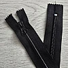 Black 20 cm T5 Reverse Nylon Zipper – Closed End Combi Head Model - ZP0020T10C