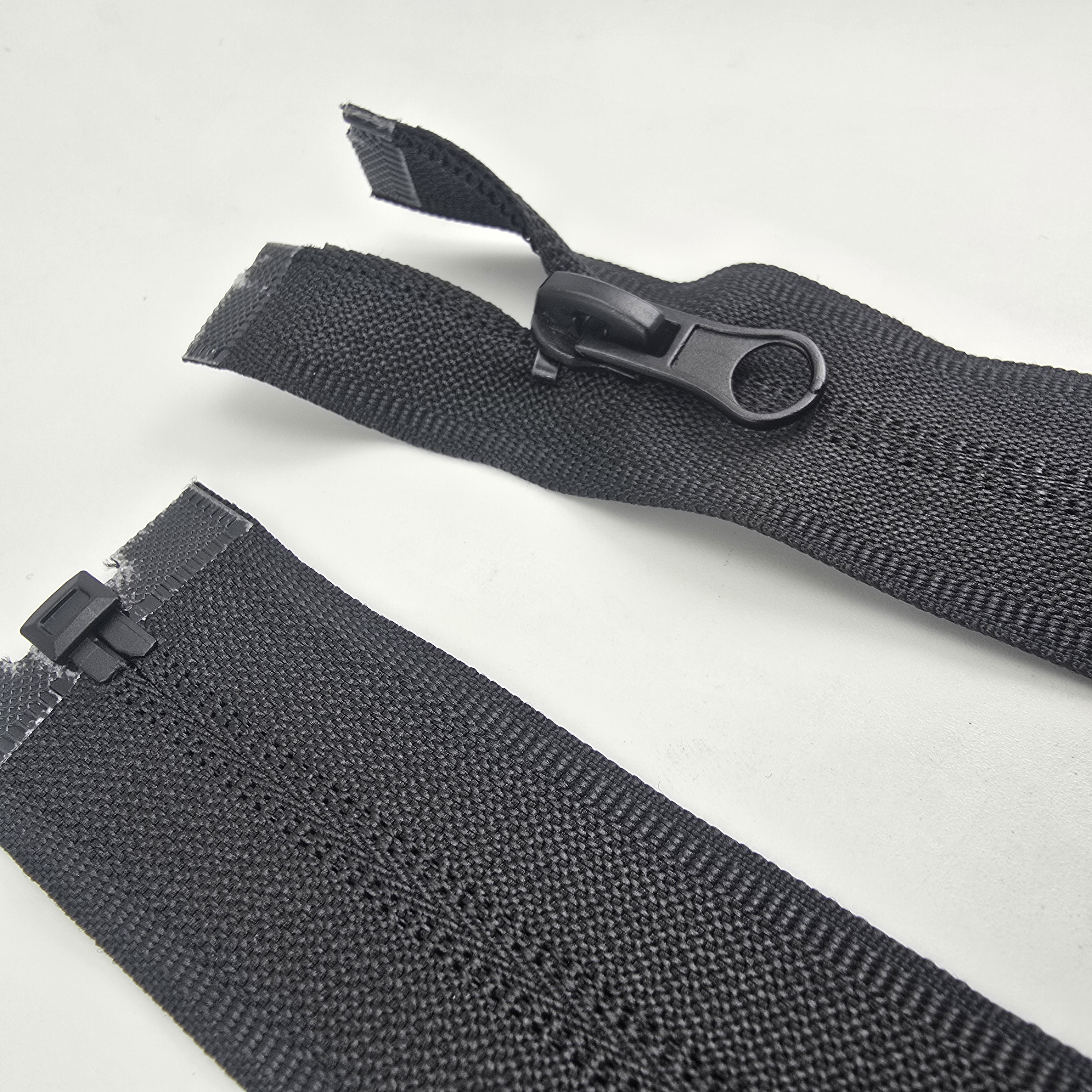 Nylon 70 cm Jacket Zipper Open End (Separate) - NC0070T10