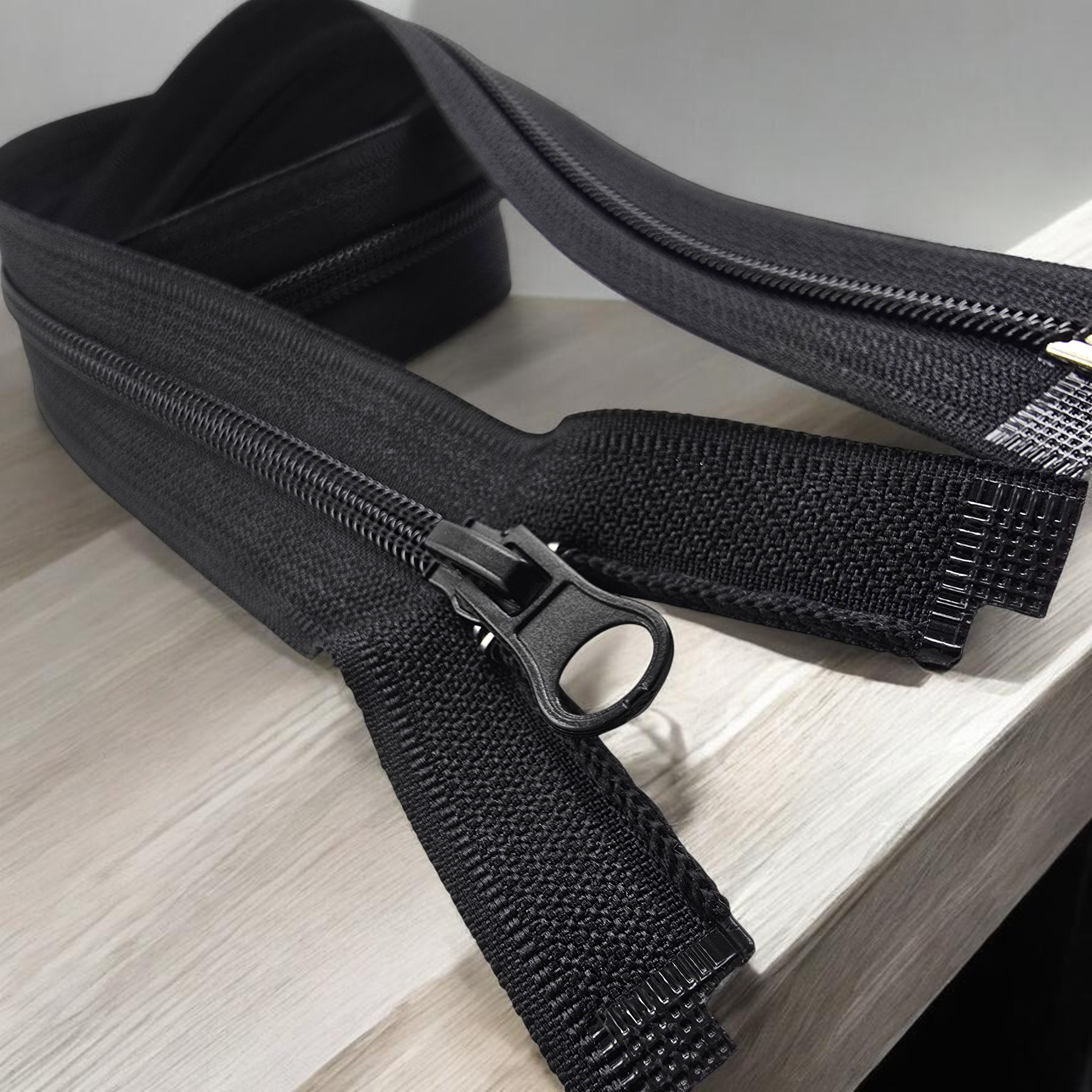 65 cm Tip 10 Naylon Mont Fermuarı Açık Uçlu Separe – Dayanıklı ve Pratik Kullanım