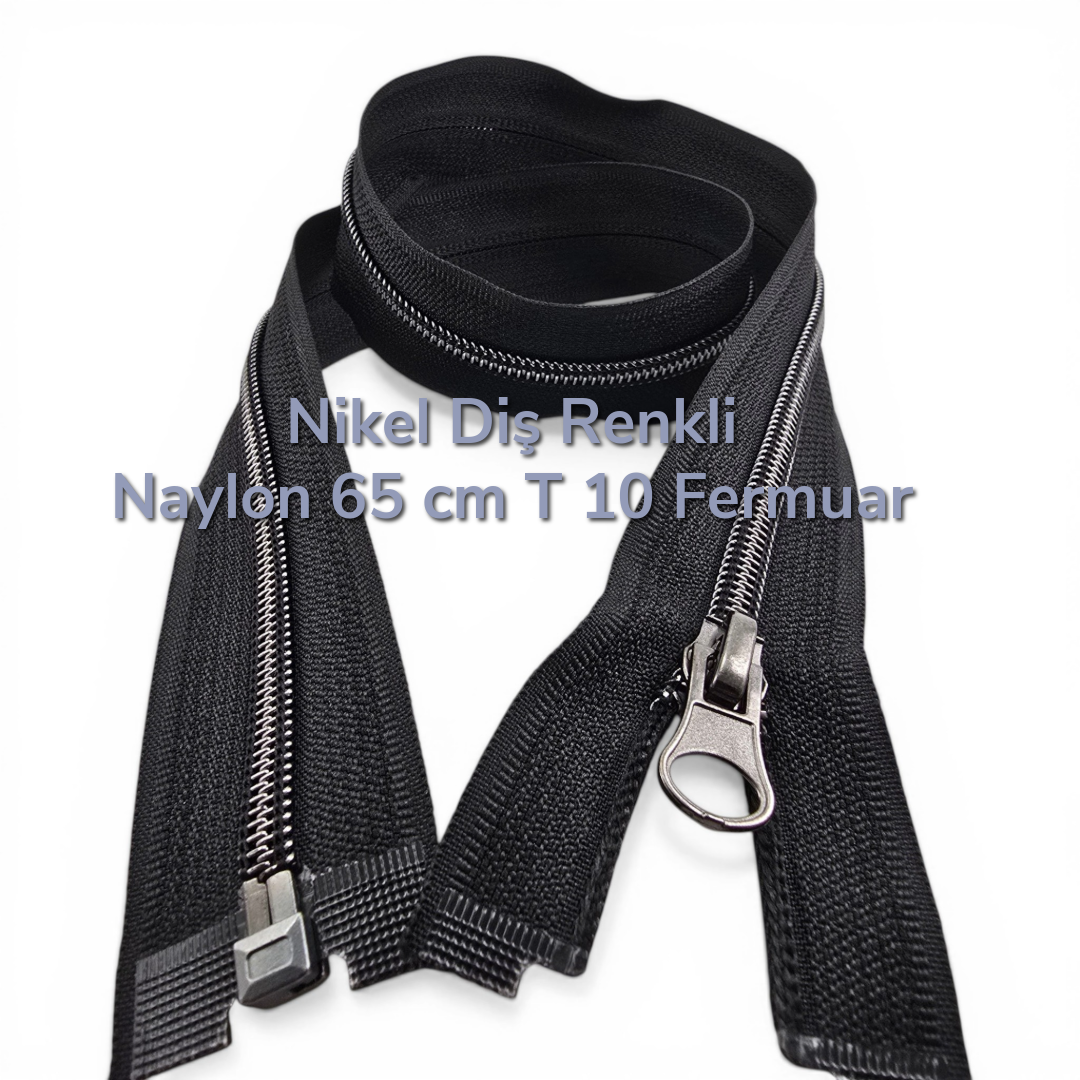 Şık ve dayanıklı, 65 cm uzunluğunda metalize naylon mont fermuarı.