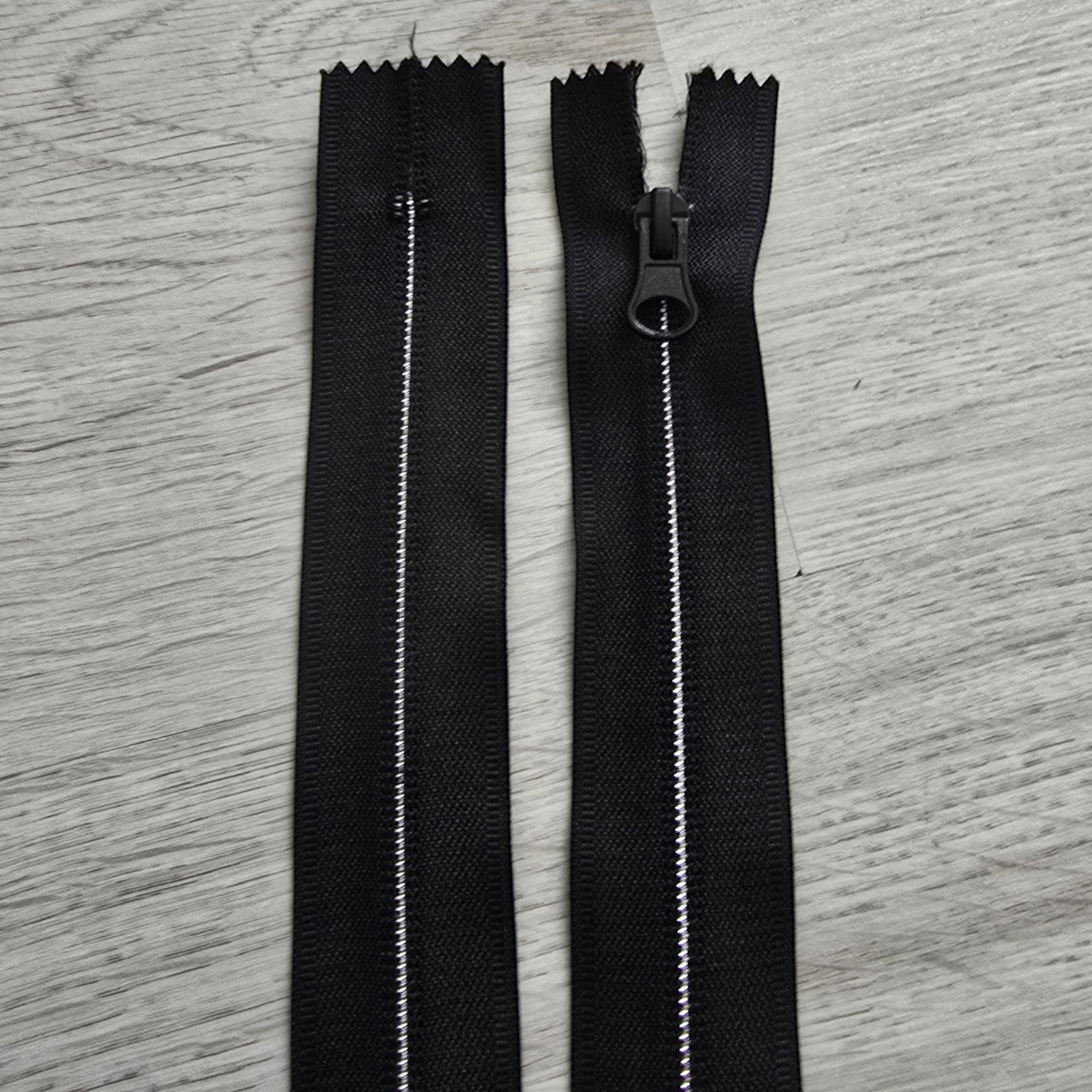 Black 20 cm T5 Reverse Nylon Zipper – Closed End Combi Head Model - ZP0020T10C